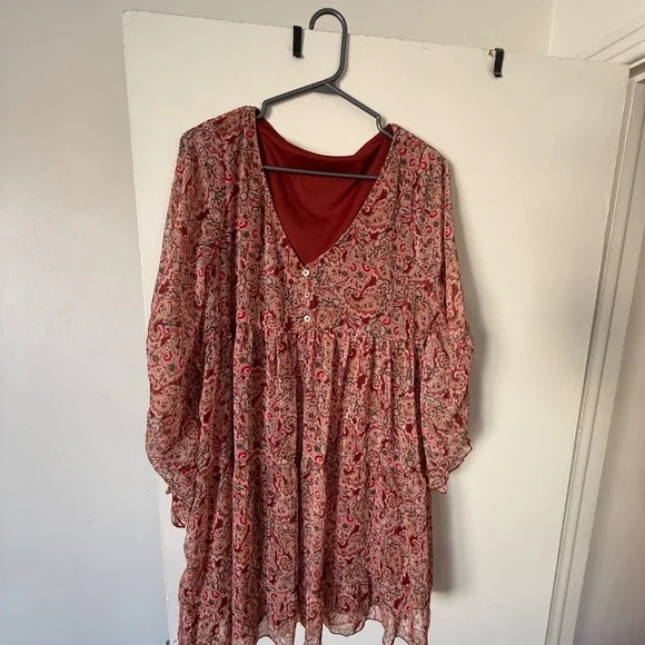 Robe - Picture 2 of 2